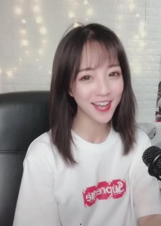 娱乐吃瓜酱抖音美颜视频,揭秘网红滤镜下的真实魅力