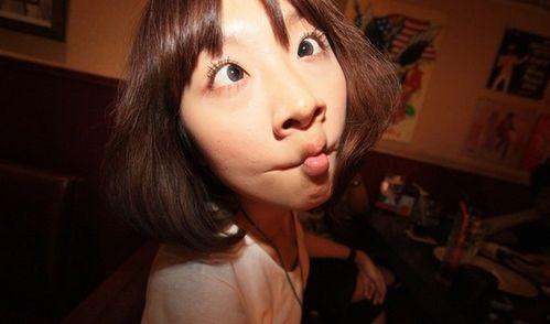 吃瓜娱乐笨蛋美女,揭秘吃瓜娱乐界的笨蛋美女风云