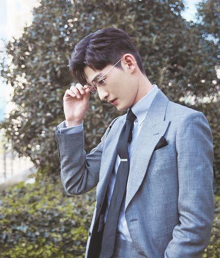 张翰吃瓜娱乐节目,瓜田李下，娱乐节目中的明星生活