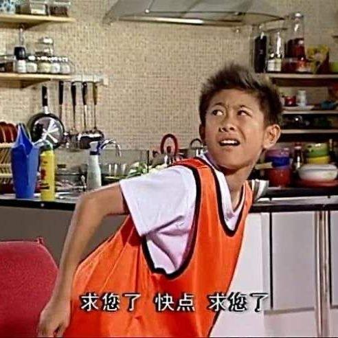 娱乐吃瓜解说博主是谁,揭秘博主背后的故事